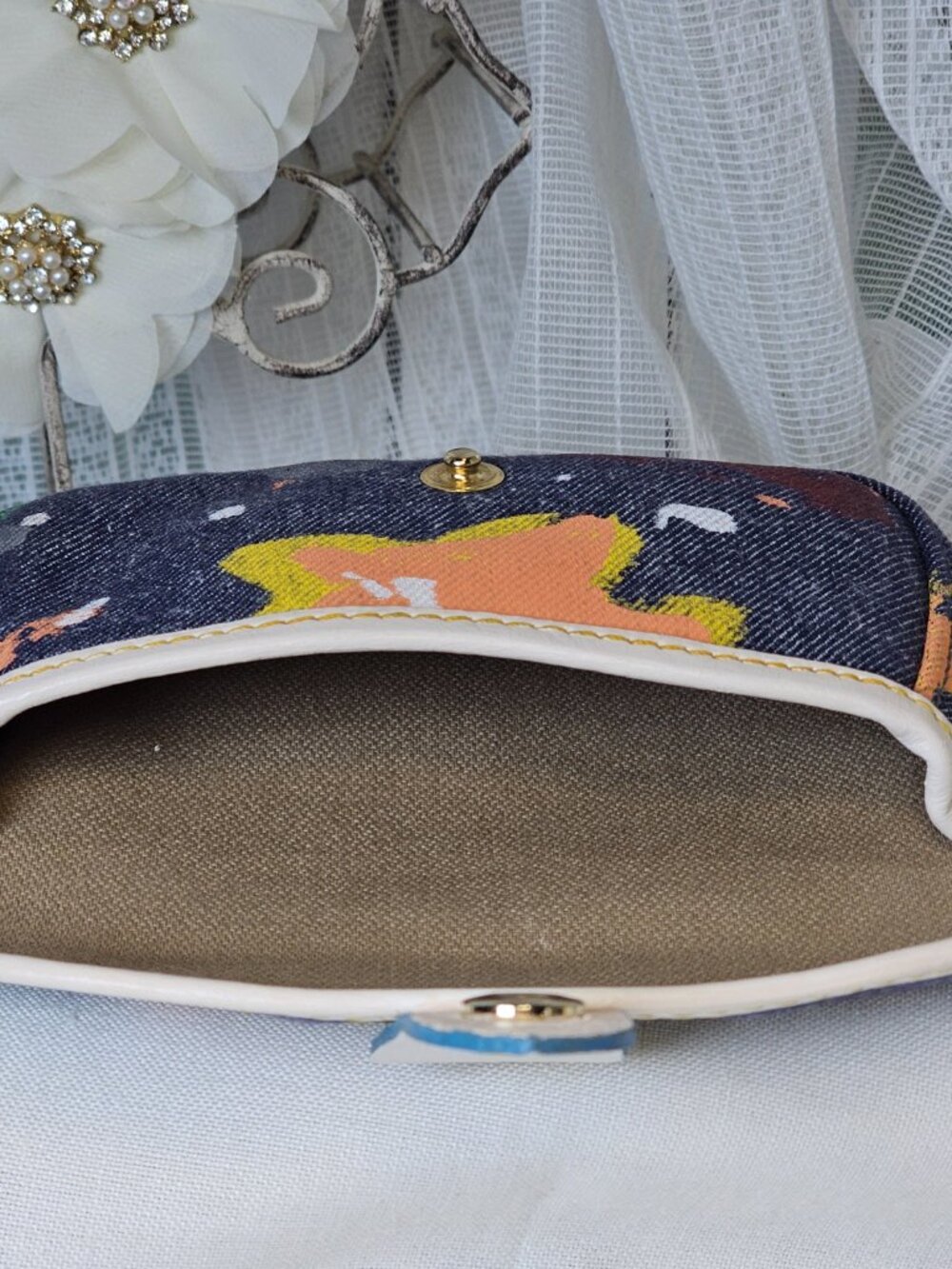 Dooney & Burke Multicolor Abstract Denim Wristlet – Rare Y2K Style Blue duck - Picture 8 of 9